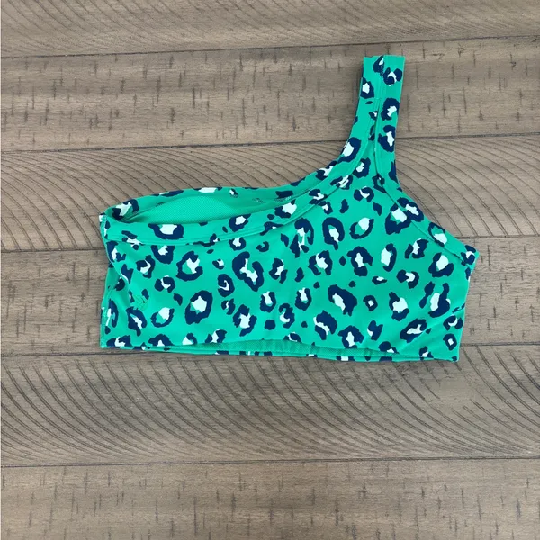 All in Motion Green Leopard Print Top - Image 2