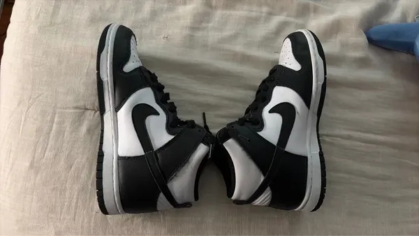Nike shoes - Image 4