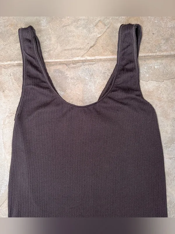 Skims Stretch Rib Scoop Tank Bodysuit In Soot Size S/M - Image 3