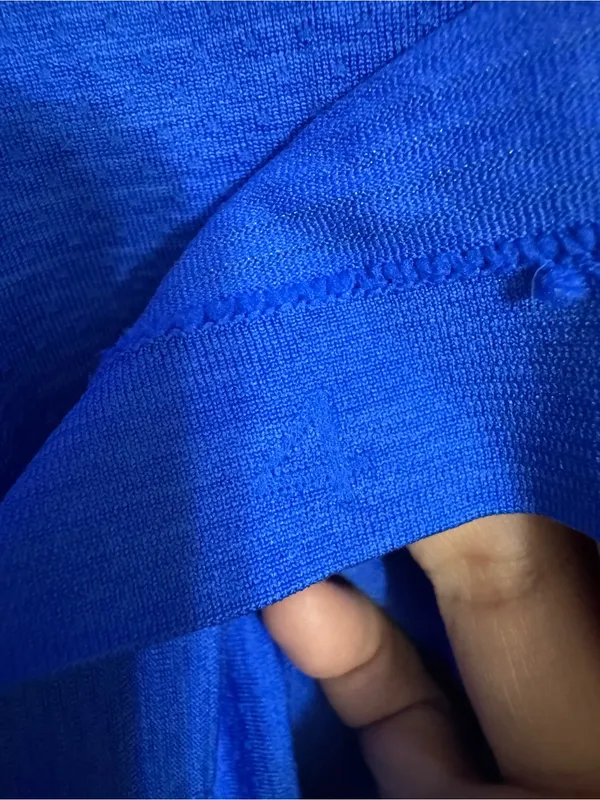 Lululemon Athletica Long-Sleeve Crew Top in Royal Blue Size 4 - Image 4