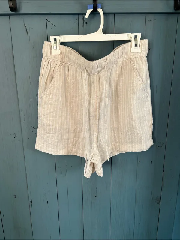 Time and Tru Cream Striped High Waist Linen Blend Drawstring Shorts. | Medium - Image 2