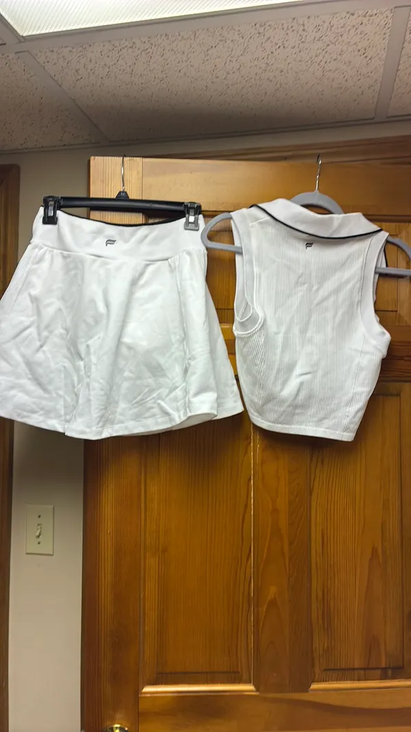 Fabletics Khloe Kardashian Matching Tennis Skirt set - Image 5