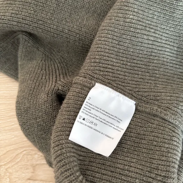 Lululemon 2 Merino Wool Rib Crew Neck Sweater Heather Nomad Taupe Slit Cut Front - Image 4