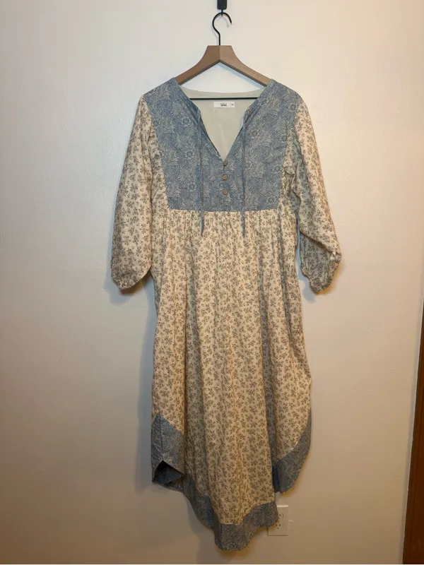 Talulah Savannah Ditsy‎ Floral 2 Tone Maxi Dress - Image 5