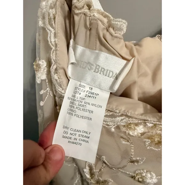 David's Bridal F2951P Formal Gown Womens 18 Champagne Lace Cold Shoulder Maxi - Image 4