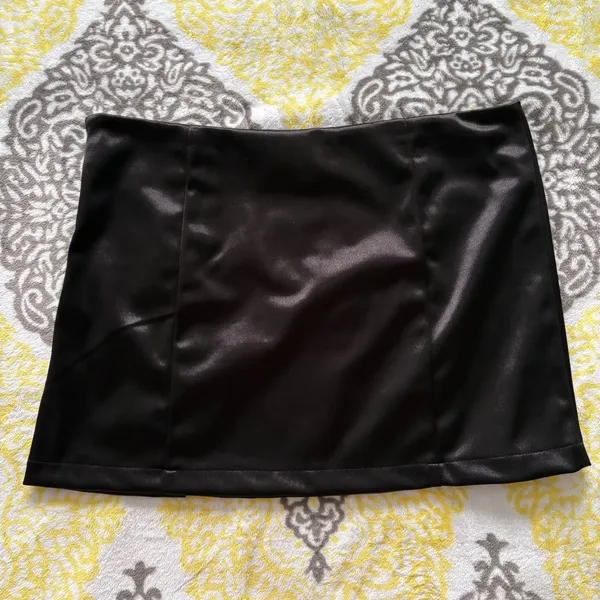 Dolls kill mini skirt - Image 2