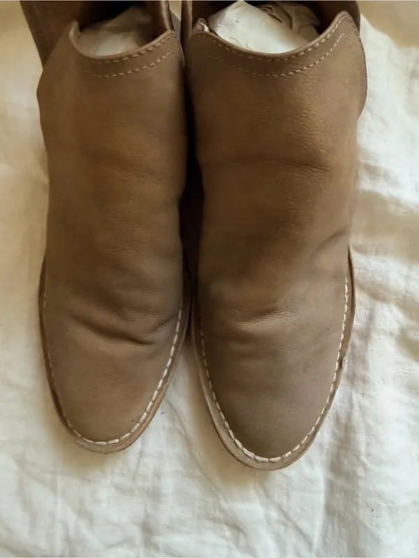 Tory Burch Taupe Leather Pull-Tab Chelsea Booties - Image 7