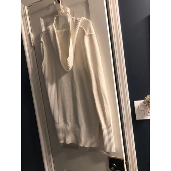 Gap‎ boxy cream sweater large - Image 3