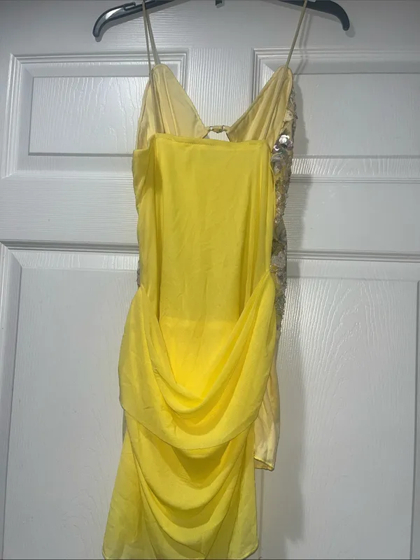 SHEIN Yellow Floral Sequin High-Low Slip Dress - Image 2