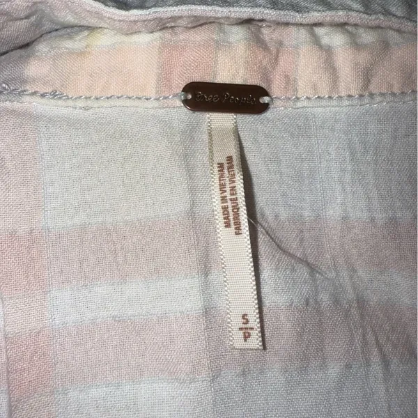 FREE PEOPLE‎ Frayed Plaid Button Up Long Sleeve White Pink Small - Image 4