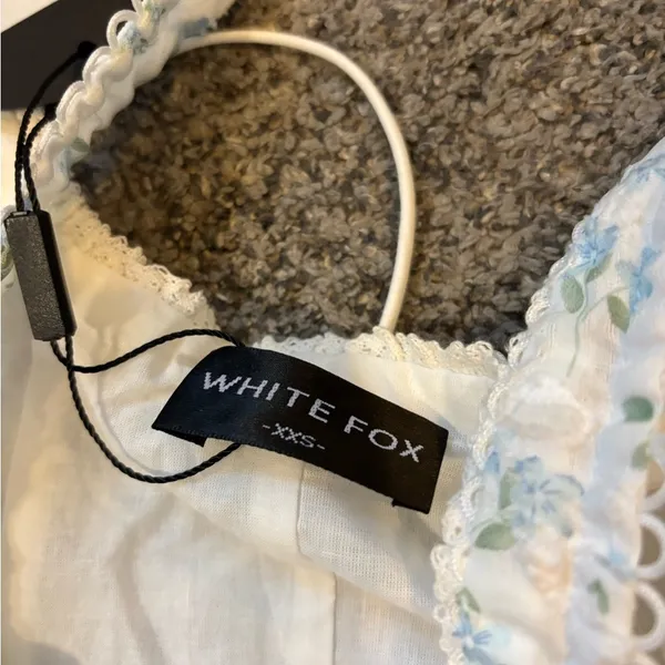 White Fox Boutique Need to Know You Top - Image 3