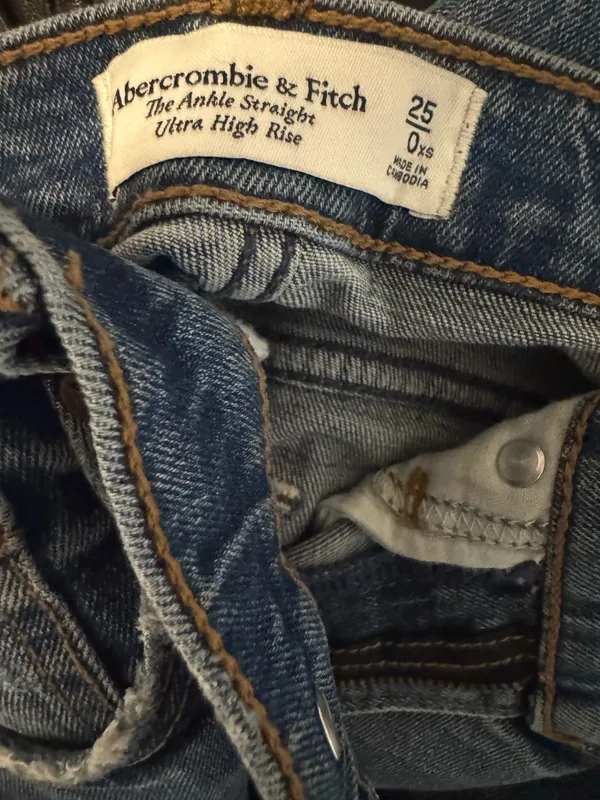 Abercrombie Jeans Straight High-Rise - Image 2