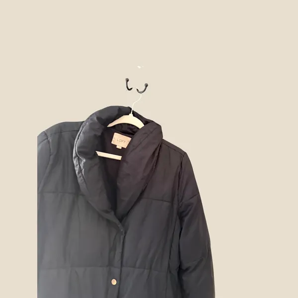 LOFT Women Black Puffer Jacket Shawl Collar Snap Front Quilted Long Coat Size S - Image 4