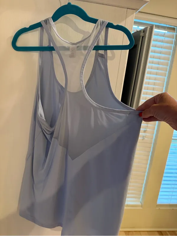 Athleta light blue tank top! Size small! - Image 3