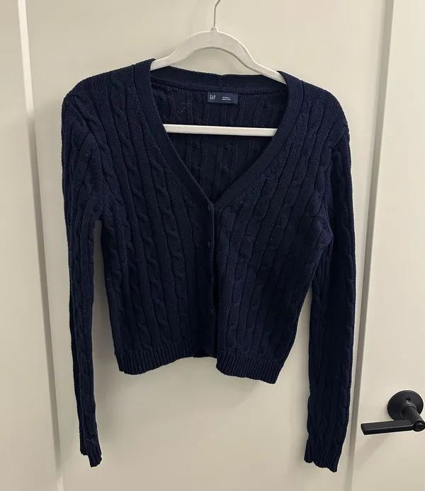 Gap Cable Knit Sweater - Image 2