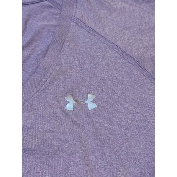 Under Armour women's medium (semi-fitted) purple V-neck Heatgear t-shirt - Image 3
