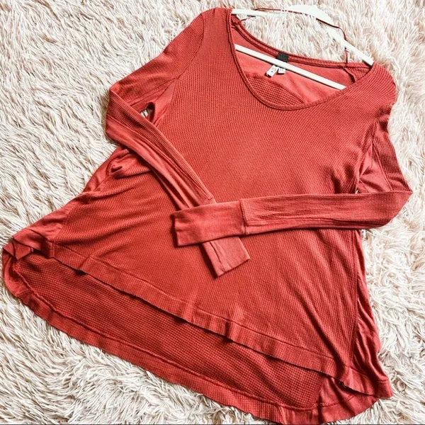 Free People Malibu High-Low Thermal Top in Red XS - Image 3