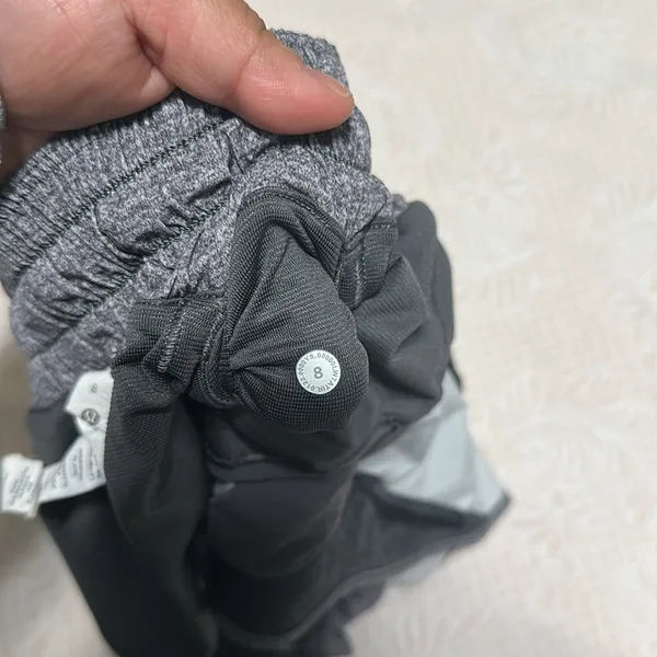 Lululemon Hotty Hot Short II *2.5" Heather Lux Multi Black / Heathered Black - Image 6