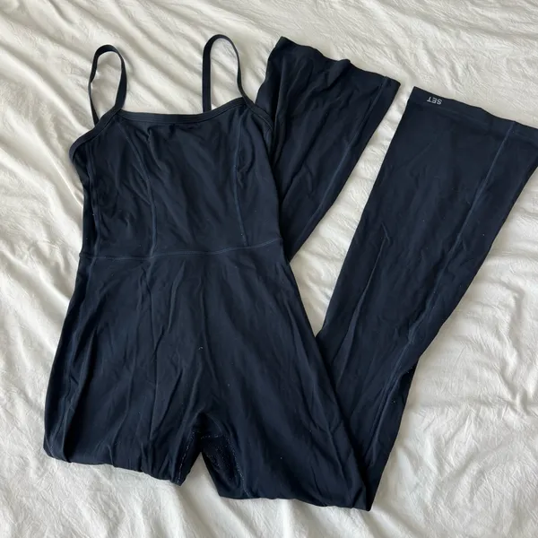 SET Active Sporty Flare Jumpsuit. - Image 3