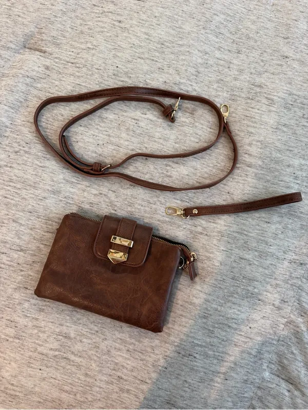 🍁 Madison West Brown Leather Crossbody Clutch Wristlet with Gold Hardware - Image 4