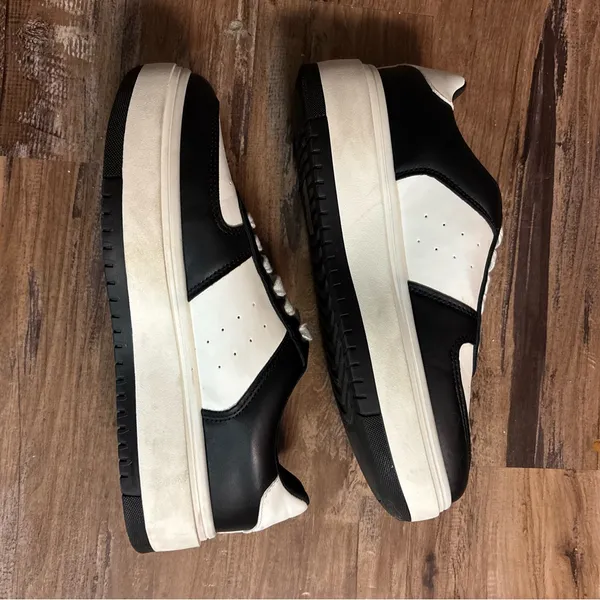 Madden Girl Black and White Sneakers size 9.5 - Image 3