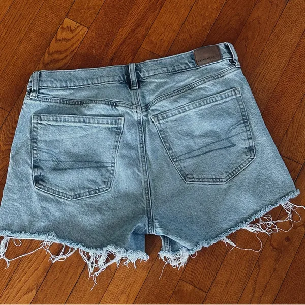 American Eagle Outfitters Light Blue Denim Frayed Hem Women's Shorts - Image 2