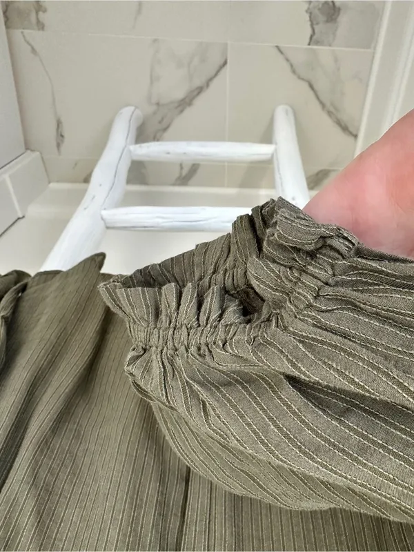 LOFT Olive Green Ruffled Collar Button-Front Blouse - Image 3