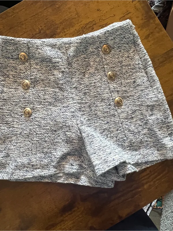 Zara Women’s Blue Textured Sailor Shorts - Image 3