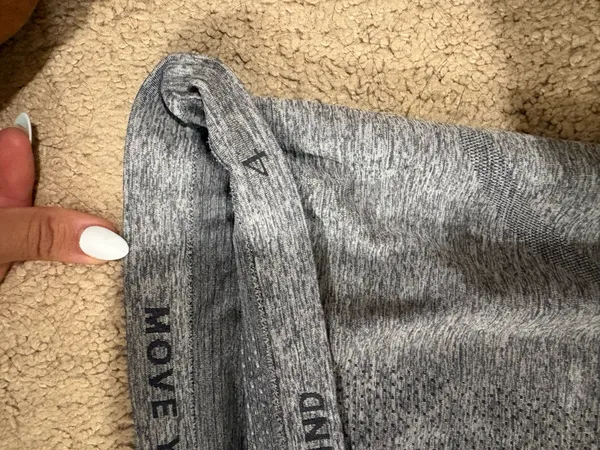 Lululemon Swiftly Tech Short Sleeve 2.0 - Image 4