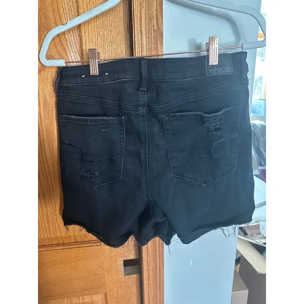 American Eagle Black Distressed High Waisted Button Fly Denim Shorts Womens 12 - Image 4