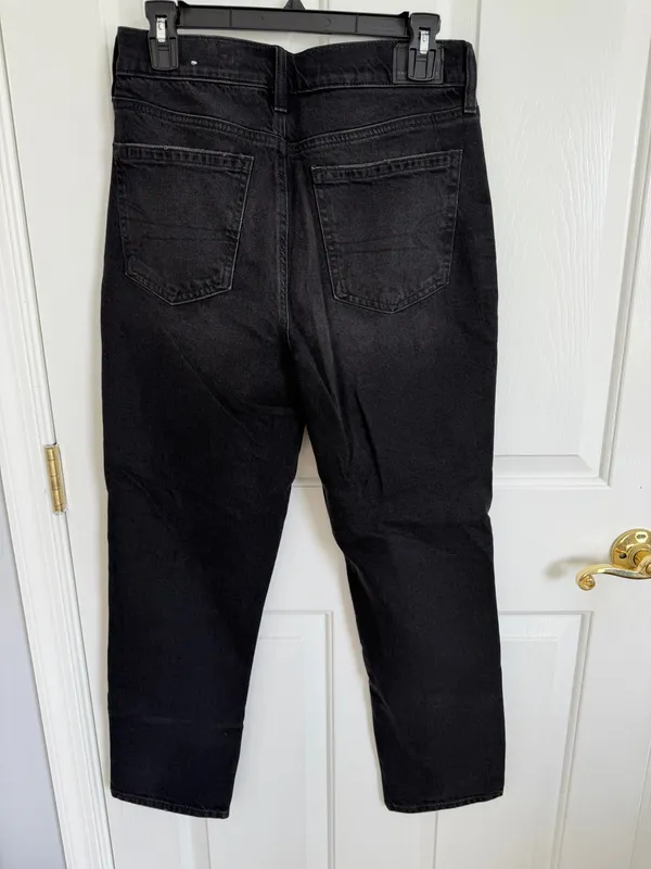American Eagle High Rise Straight Jeans - Image 4