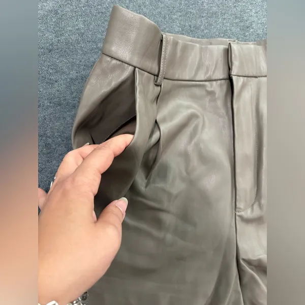 Zara High Waist Tan Shorts Size L - Image 4