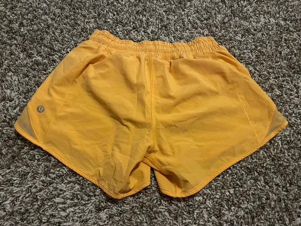 Lululemon Shorts Hotty Hot - Image 2