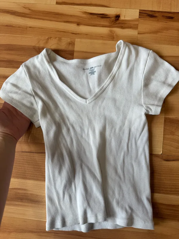 Brandy Melville White Short Sleeve - Image 2
