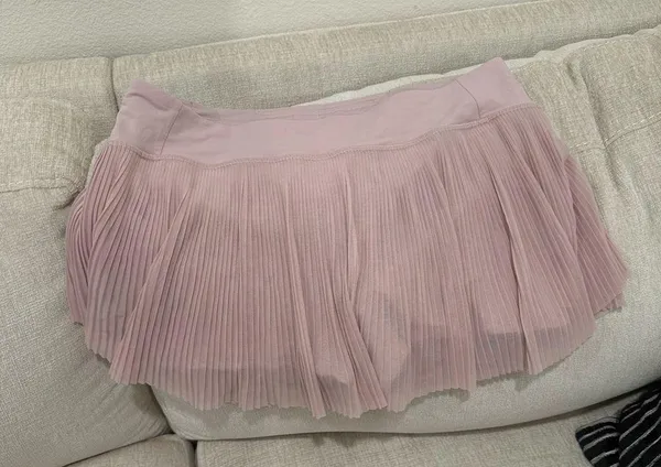Lululemon tennis skirt size 10 - Image 2