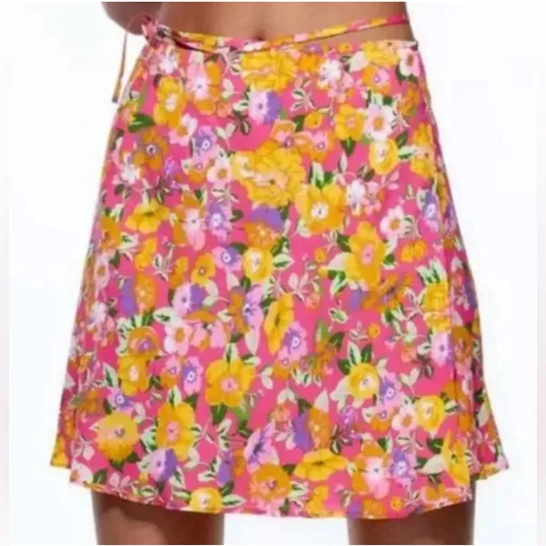 Zara Women’s Spring Pink Orange‎ Purple Floral Wrap Side Tie Skirt Size Small - Image 2