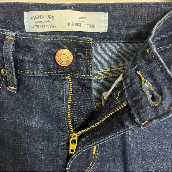 Levi's Jeans Womens 27 Curvy Bootcut Mid Rise Dark Washed Stretch Denim Blue‎ - Image 3
