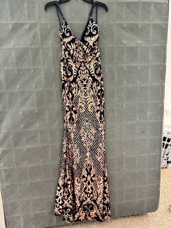 Windsor Dress Sequin Prom - Image 2
