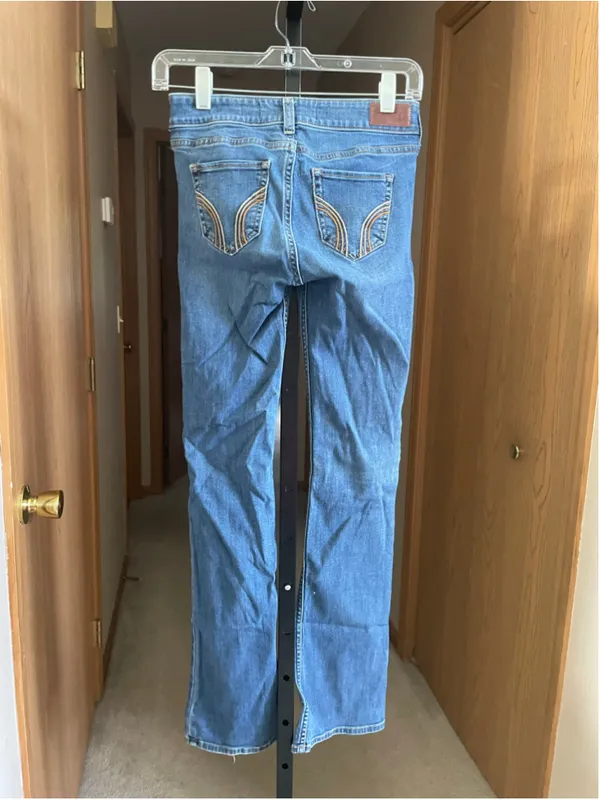 Women's Hollister Low Rise Boot Cut Jeans Size 0 Blue - Image 2