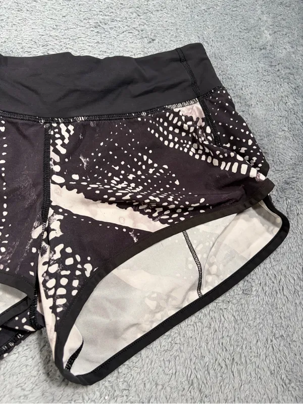 Lululemon speed up Black Patterned Running Shorts 6 - Image 3