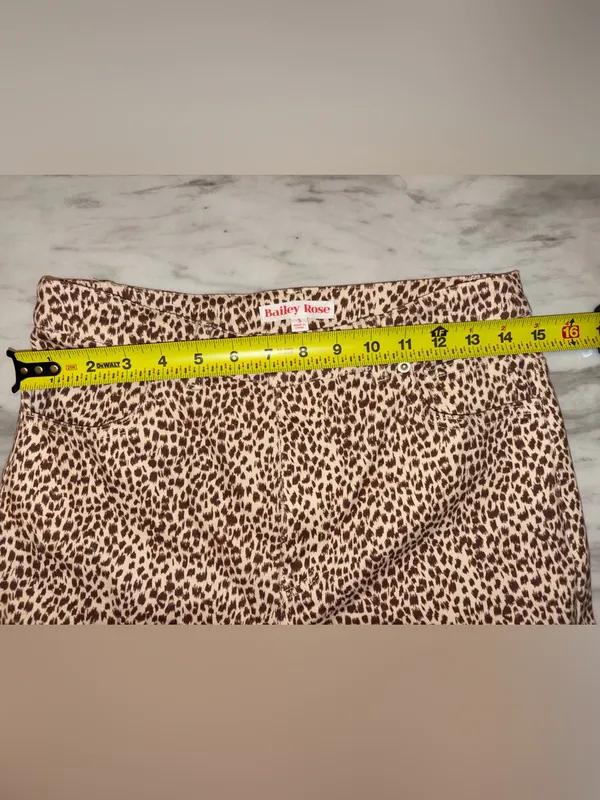 NWOT Bailey Rose Leopard Cheetah Print High Rise Straight Wide Leg Pants S - Image 7
