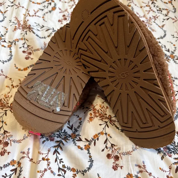 UGG Tazz Heritage Slippers Braid 7 - Image 6