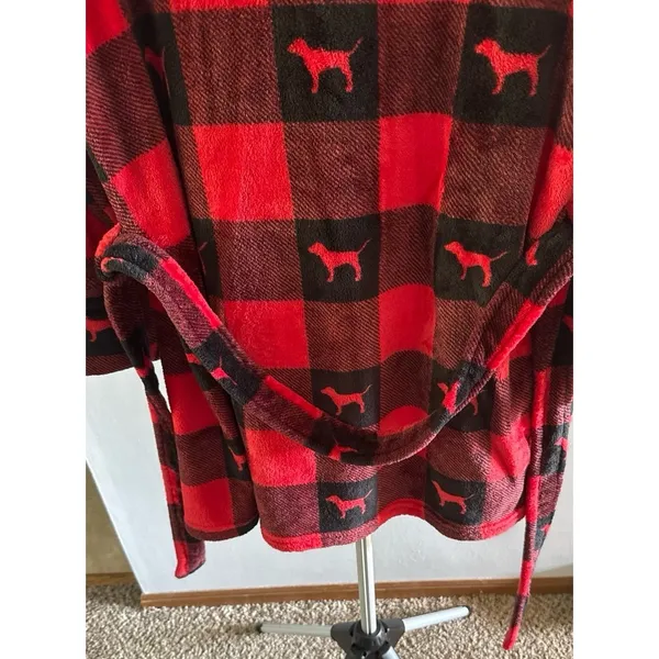 Victoria's Secret Pink Women's Plush Robe Dog Logo Red Black‎ Tie Size M/L - Image 6