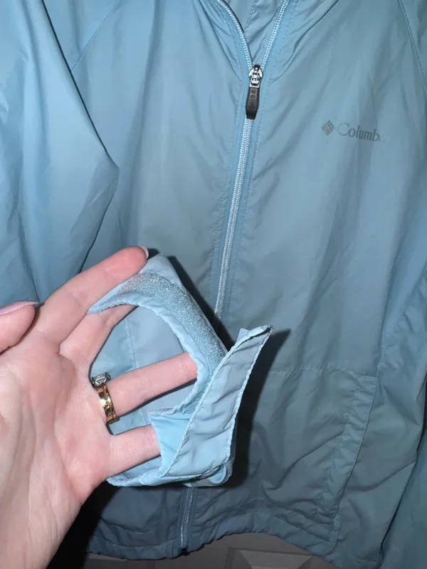 Columbia Light Blue Windbreaker Hooded Jacket - Image 4