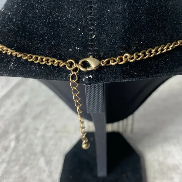 Paparazzi Fringe Fashion Brass Statement Necklace - Image 5