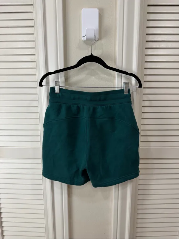 Lululemon scuba shorts - Image 3