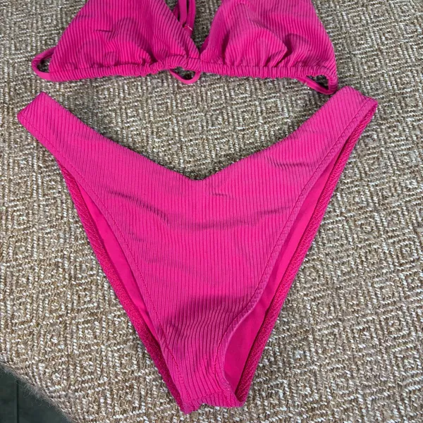 Frankies Bikinis - Red Ribbed and Runched 2-Piece Bikini Sz M Sexy Vacay Beach - Image 3