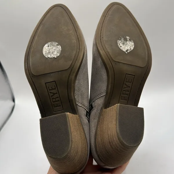 FRYE Judith Bootie in Taupe‎ Suede Double Zip Stack Heel Size 7 - Image 10