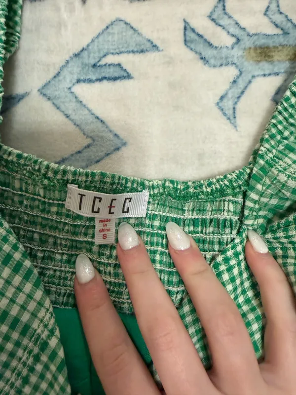 TCEC Top Puff Sleeve - Image 3