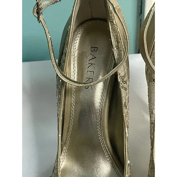 Baker heels Karrie Gold/Glitter Size 7.5 BinC‎ Gold - Image 3